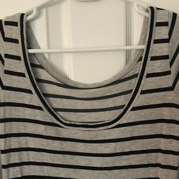 CLUB MONACO Scoop-neck & back  Striped Dress. - Picture 5 of 8